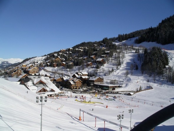 photo_meribel_neige_ciel_bleu.JPG